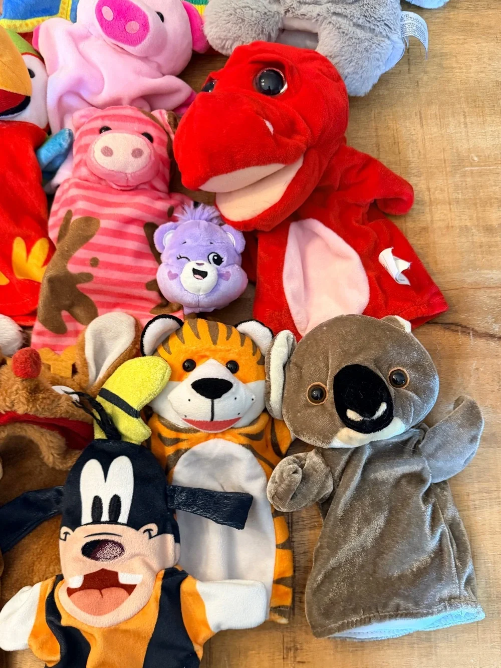 huge bundle of over 25 hand puppets vintage Disney crochet and so much more